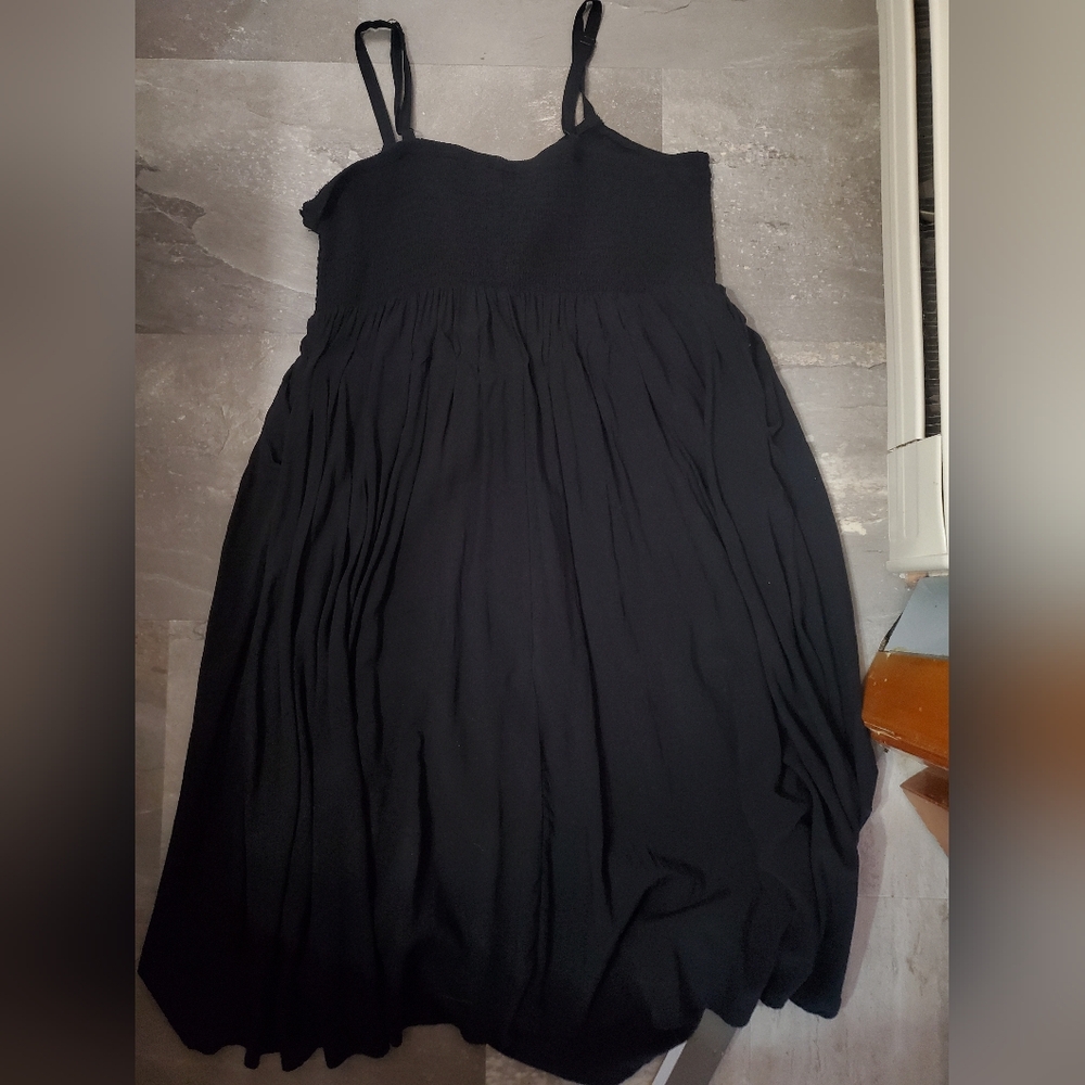 Torrid Midi Challis Sweetheart Dress. Sleeveless. Smocked Bust. Black. 3X. Plus. - Picture 5 of 11